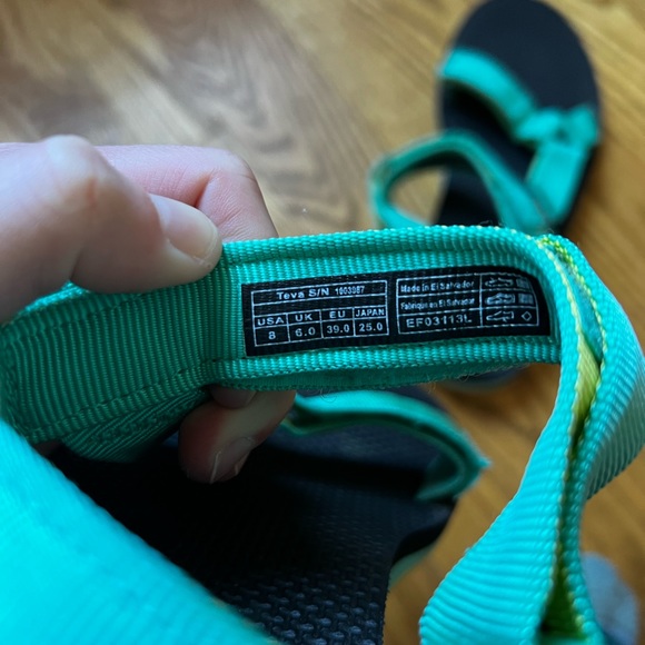 Teva Original Universal Sandal Women’s Size 8 - Picture 2 of 4